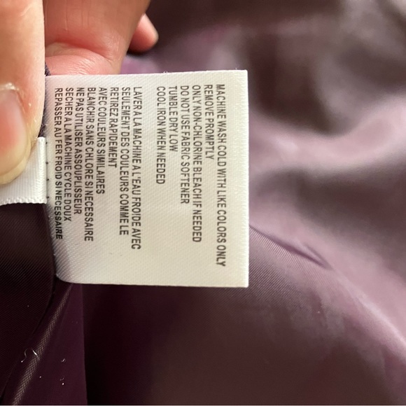 MED CALVIN KLEIN PURPLE ZIPPER AND SNAP 3 POCKET COAT IN LIKE NEW CONDITION - Picture 2 of 13